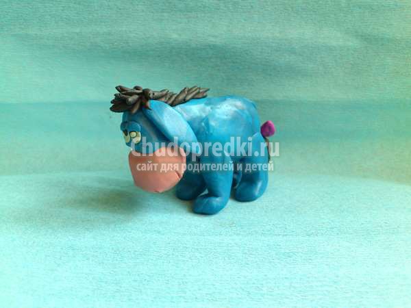 Ослик Иа из пластилина