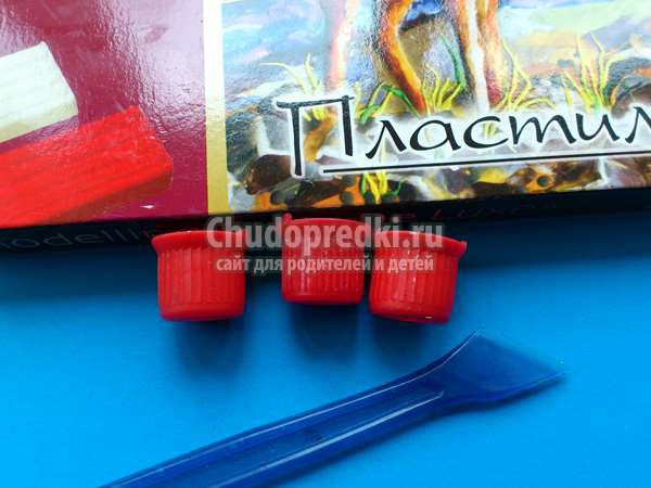 Кактусы из пластилина