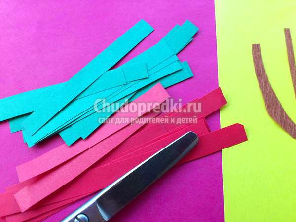 Красивое дерево из бумаги