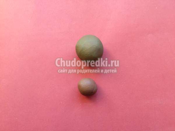 елочка с бантиком из пластилина