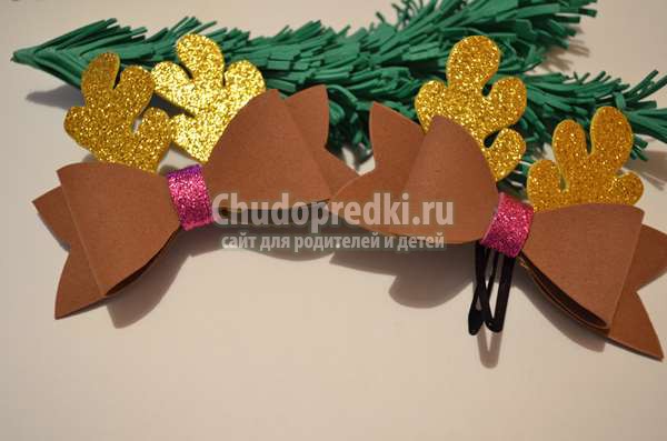 рождественская заколка Рудольф