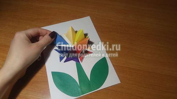 Аппликация из бумаги