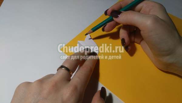 Детские поделки: бумажные тюльпаны
