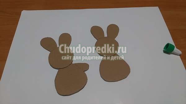 Пасхальная  поделка Зайчики
