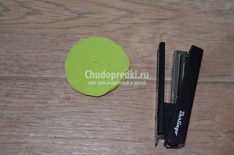 пасхальный кролик подставка яйцо