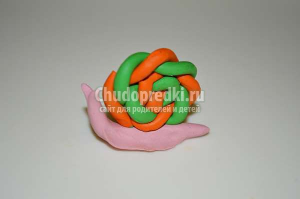 улитки из пластилина