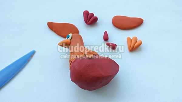 Курица из пластилина