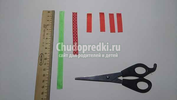 Заколка из репсовых лент