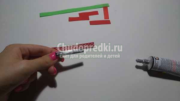 Заколка из репсовых лент