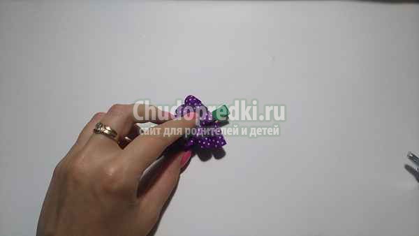 Заколка из репсовых лент Виноград