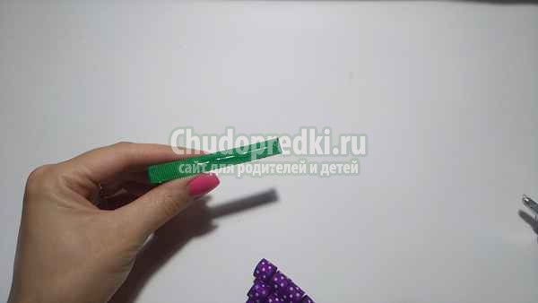 Заколка из репсовых лент Виноград