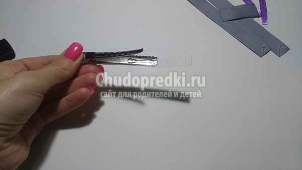 Заколка из лент слоник