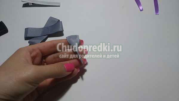 Заколка из лент слоник
