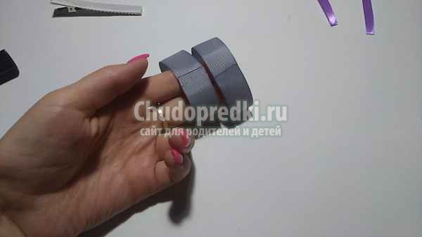 Заколка из лент слоник