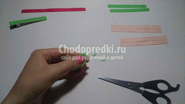 Заколка из репсовых лент Бабочка