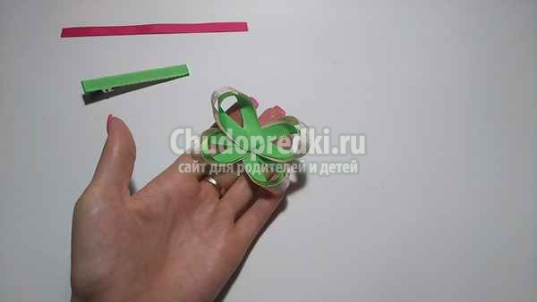 Заколка из репсовых лент Бабочка
