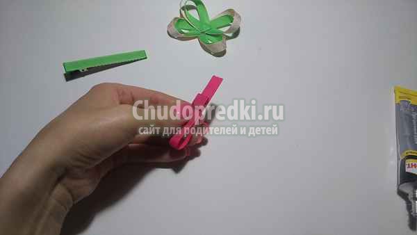 Заколка из репсовых лент Бабочка