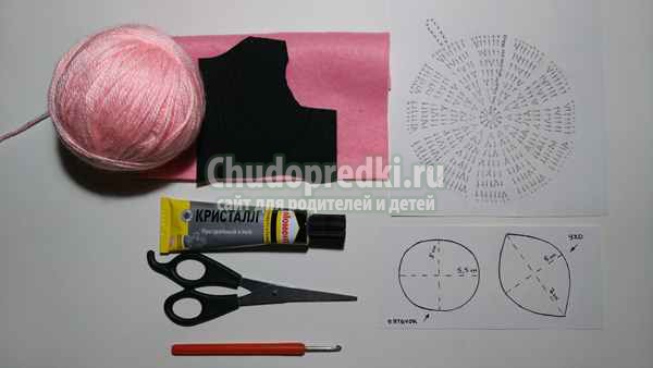 Вязаная свинка крючком