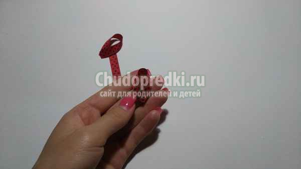 заколка из лент божья коровка