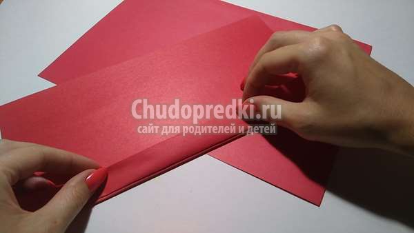 Объемный ежик из цветной бумаги