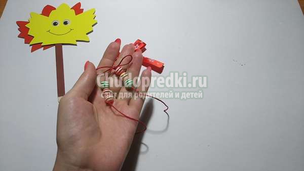 Осенняя поделка Кленовый лист