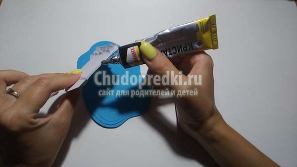 поделки из бумаги Лебедь на пруду