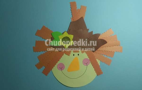 поделка из цветной бумаги Голова пугала