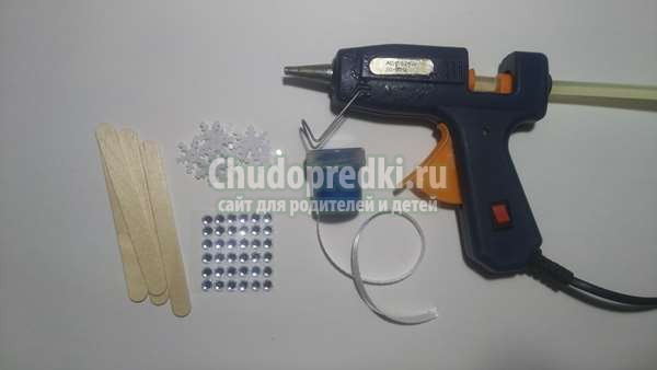 Игрушка на елку Снежинка