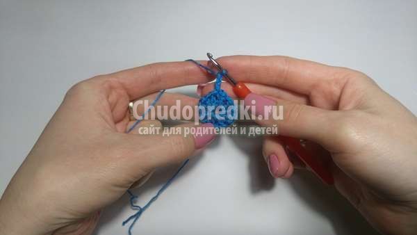 круглый мотив крючком