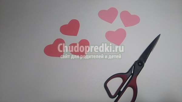 Открытка из крафт-бумаги сердца