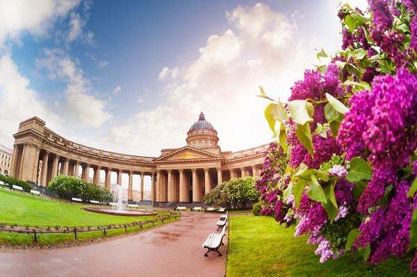 Весенние каникулы в Петербурге
