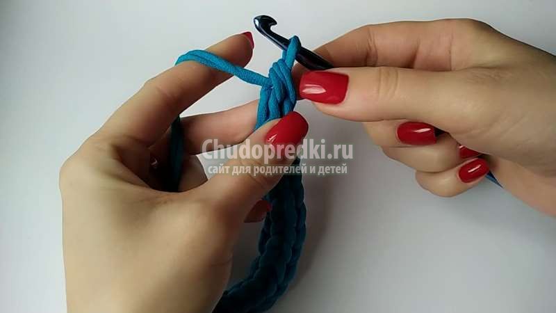шнурок из трикотажной пряжи