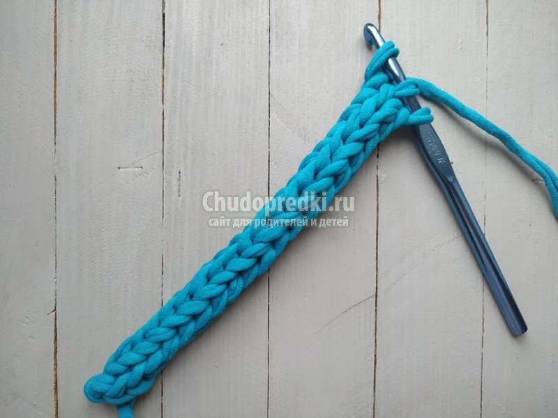 шнурок из трикотажной пряжи