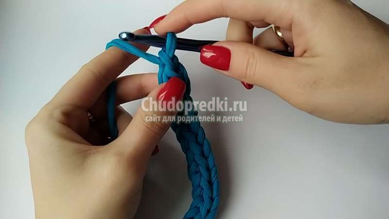 шнурок из трикотажной пряжи