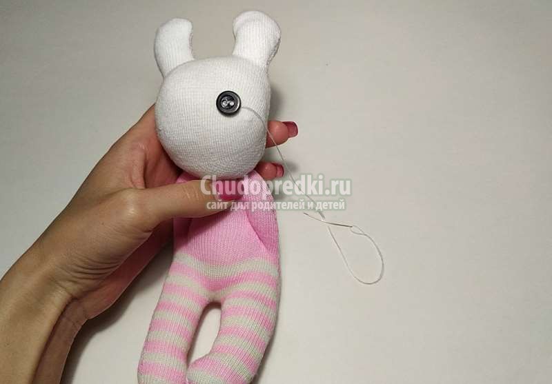 игрушка зайчик из носков