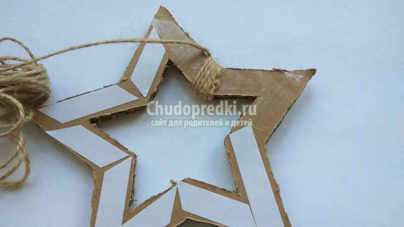 Новогодняя звезда из джута