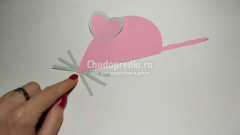 мышь из цветной бумаги