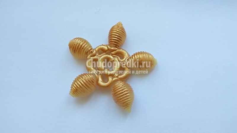 снежинки из макарон