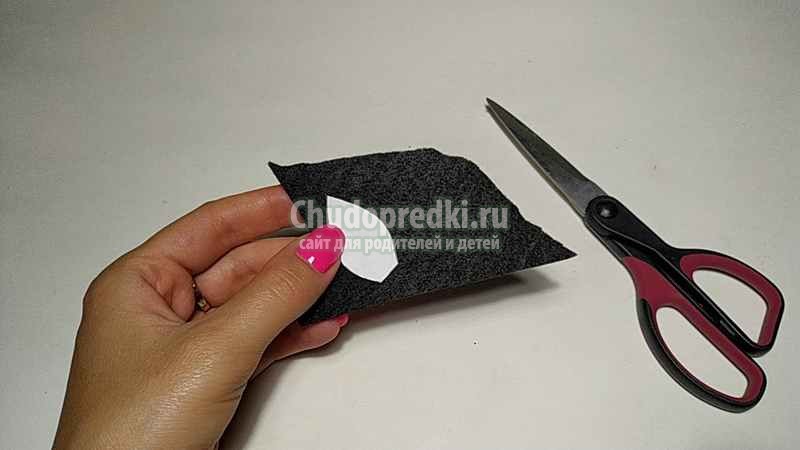 заколка из фетра с желтым цветком за 5 минут