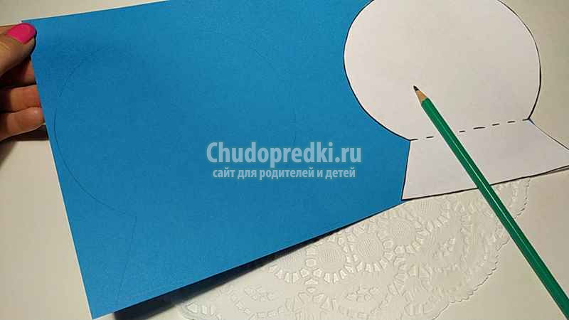зимняя поделка Снеговик в новогоднем шаре