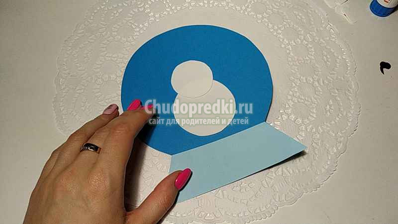 зимняя поделка Снеговик в новогоднем шаре